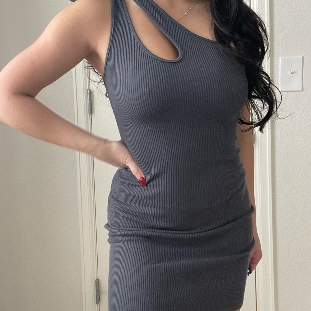 Monrow Dress